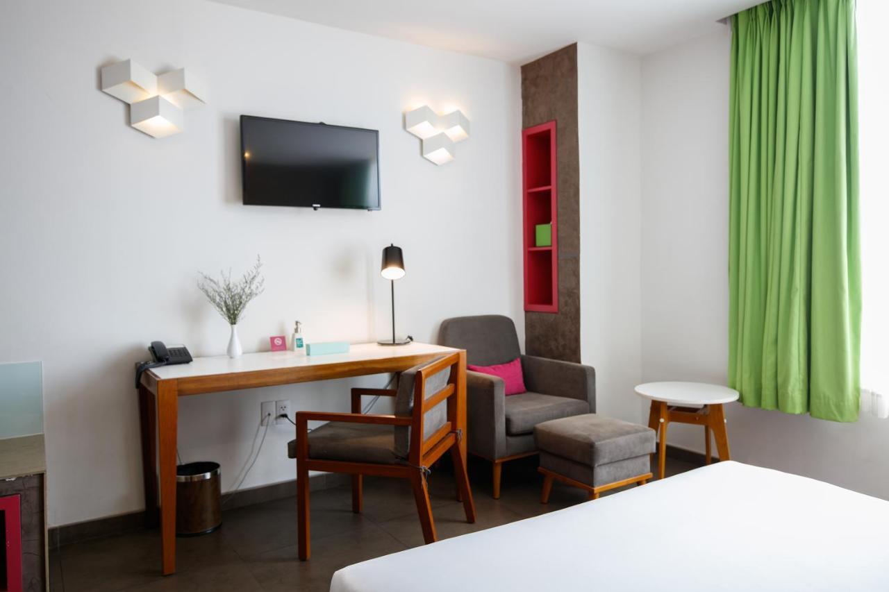 Emm Hotel Saigon Хошимін Екстер'єр фото