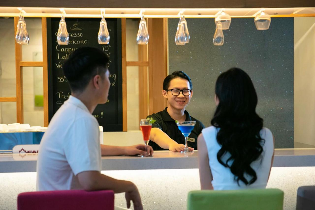 Emm Hotel Saigon Хошимін Екстер'єр фото